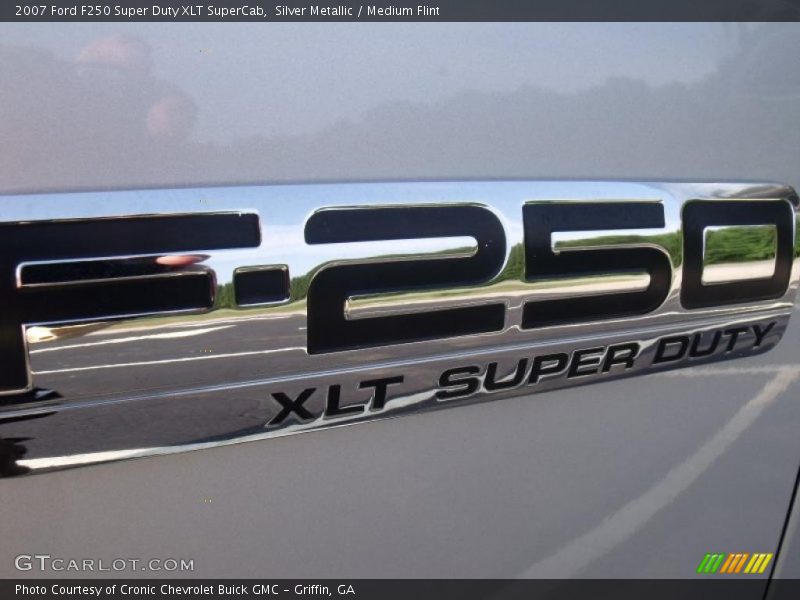 Silver Metallic / Medium Flint 2007 Ford F250 Super Duty XLT SuperCab
