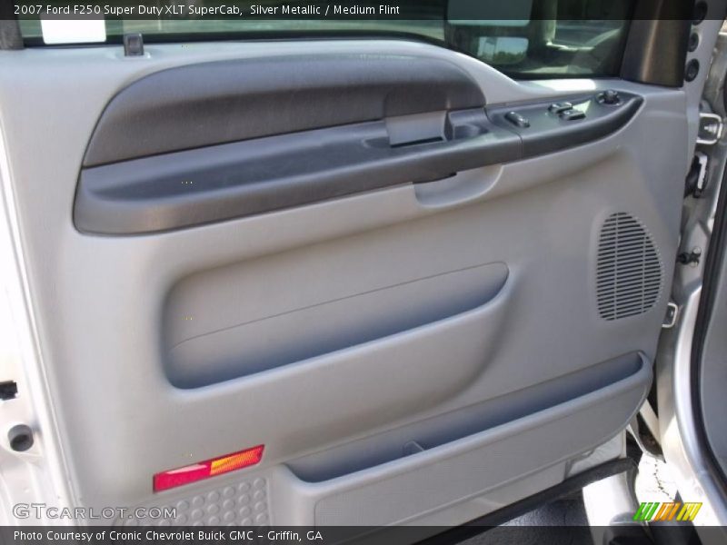 Silver Metallic / Medium Flint 2007 Ford F250 Super Duty XLT SuperCab