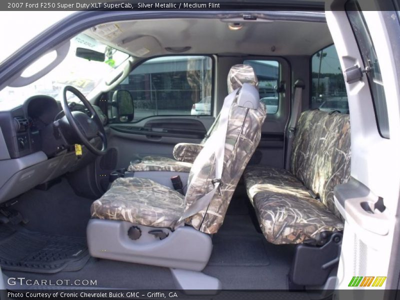 Silver Metallic / Medium Flint 2007 Ford F250 Super Duty XLT SuperCab