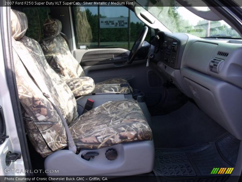Silver Metallic / Medium Flint 2007 Ford F250 Super Duty XLT SuperCab