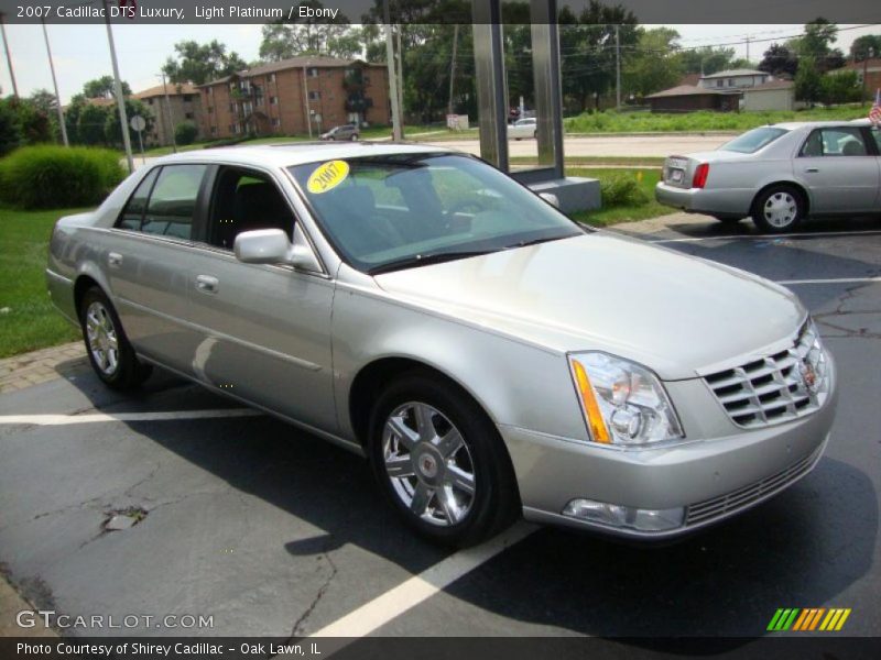 Light Platinum / Ebony 2007 Cadillac DTS Luxury