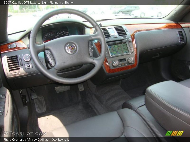 Light Platinum / Ebony 2007 Cadillac DTS Luxury