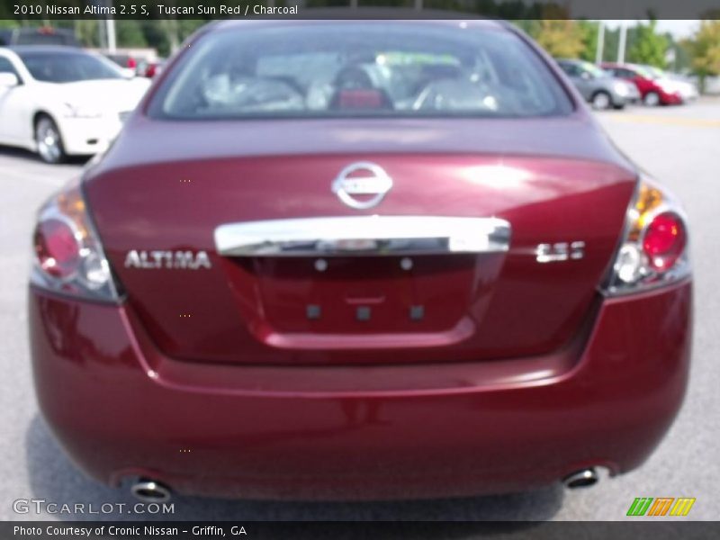 Tuscan Sun Red / Charcoal 2010 Nissan Altima 2.5 S
