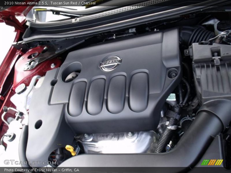 Tuscan Sun Red / Charcoal 2010 Nissan Altima 2.5 S