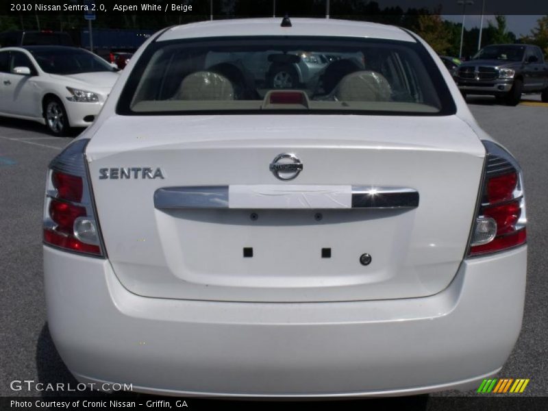 Aspen White / Beige 2010 Nissan Sentra 2.0