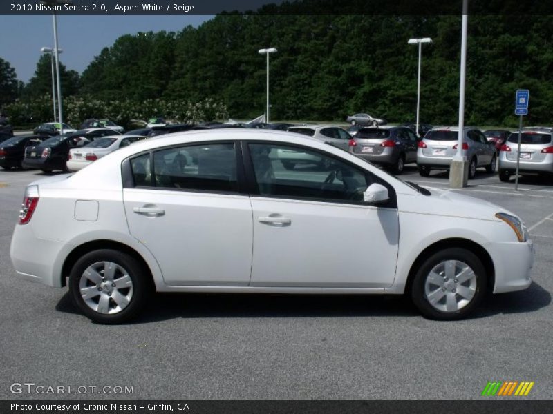 Aspen White / Beige 2010 Nissan Sentra 2.0
