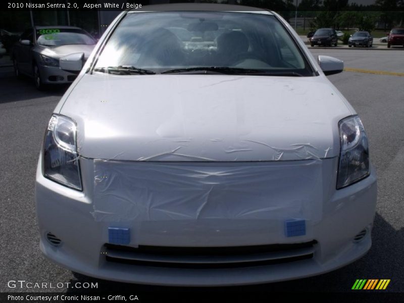 Aspen White / Beige 2010 Nissan Sentra 2.0