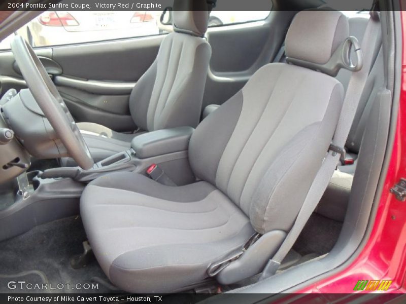 Victory Red / Graphite 2004 Pontiac Sunfire Coupe