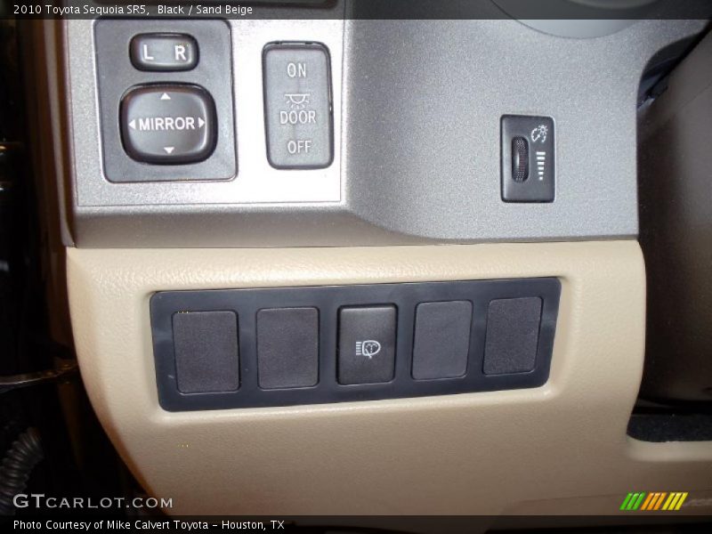 Black / Sand Beige 2010 Toyota Sequoia SR5