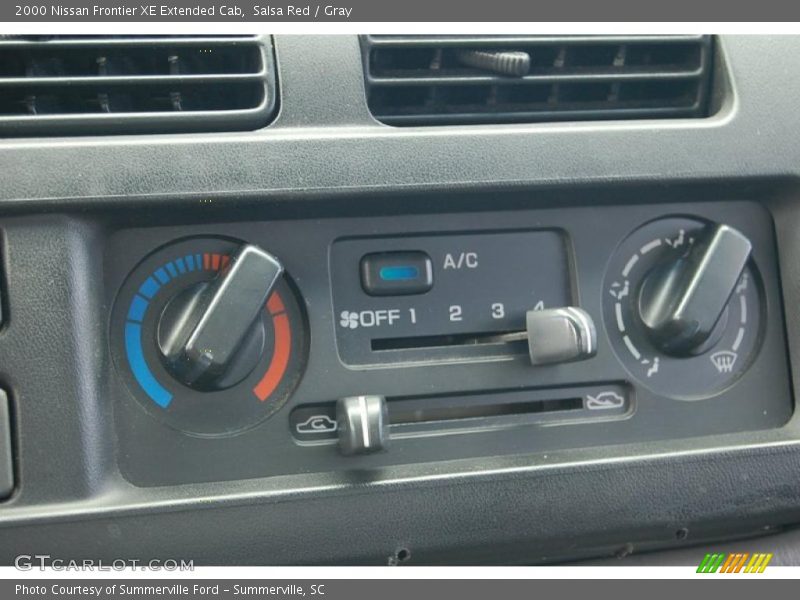 Salsa Red / Gray 2000 Nissan Frontier XE Extended Cab
