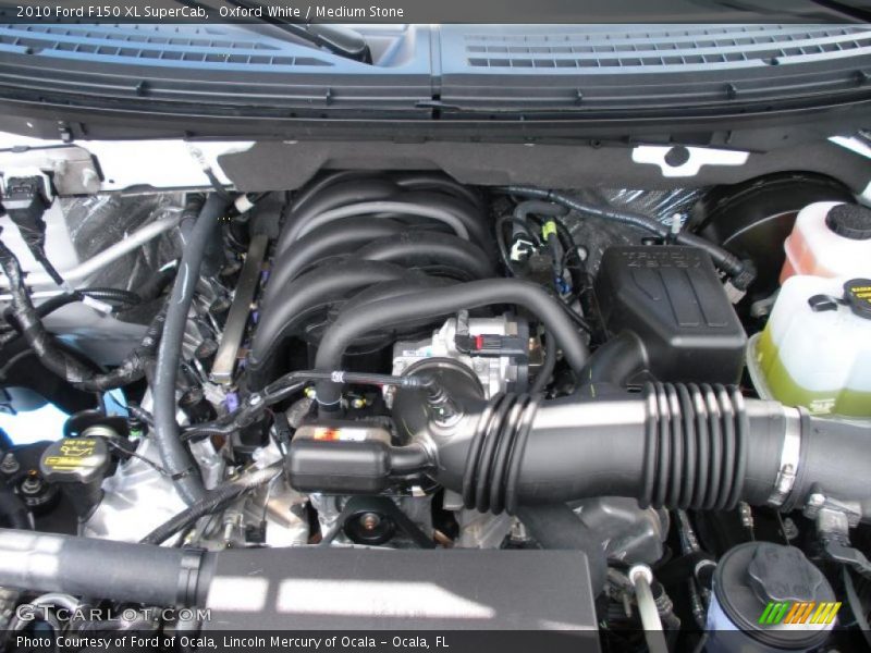 Oxford White / Medium Stone 2010 Ford F150 XL SuperCab