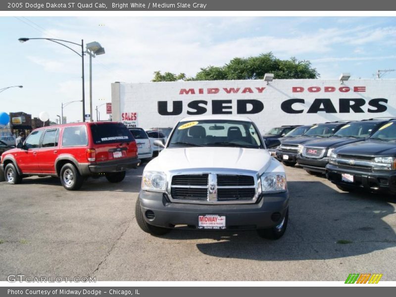 Bright White / Medium Slate Gray 2005 Dodge Dakota ST Quad Cab