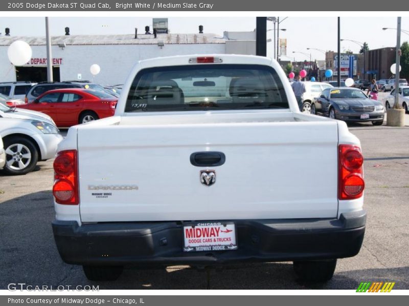Bright White / Medium Slate Gray 2005 Dodge Dakota ST Quad Cab