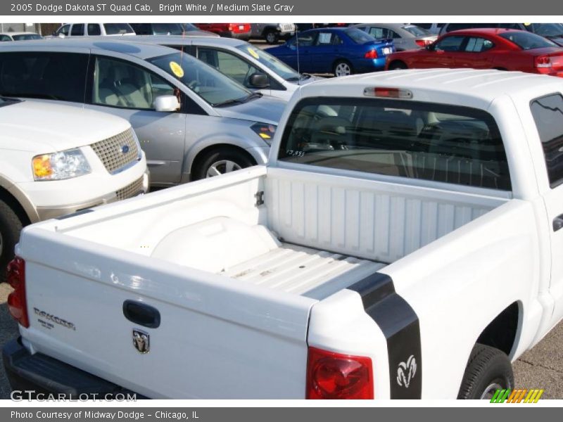 Bright White / Medium Slate Gray 2005 Dodge Dakota ST Quad Cab
