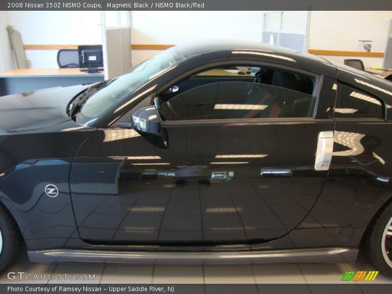 Magnetic Black / NISMO Black/Red 2008 Nissan 350Z NISMO Coupe