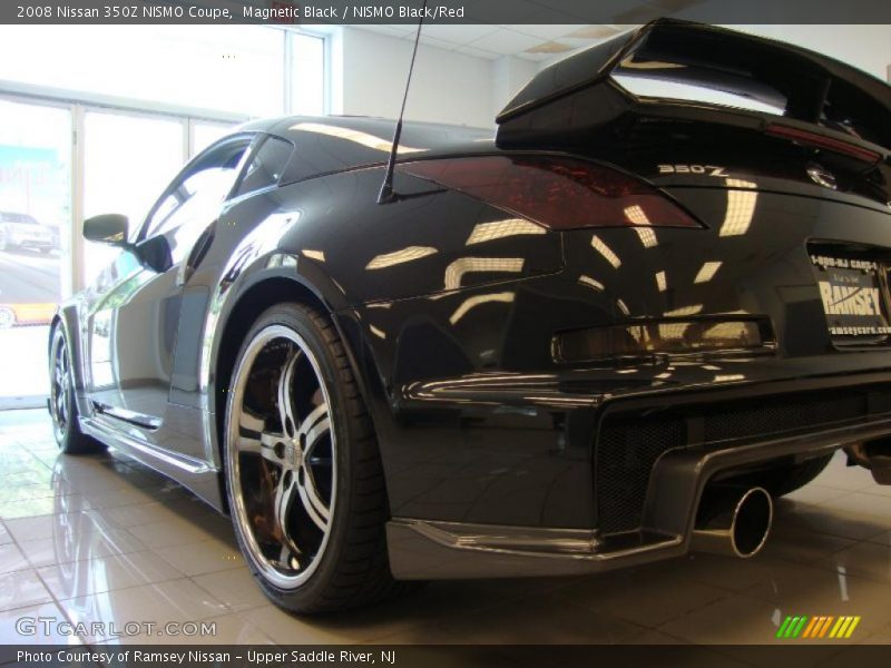 Magnetic Black / NISMO Black/Red 2008 Nissan 350Z NISMO Coupe