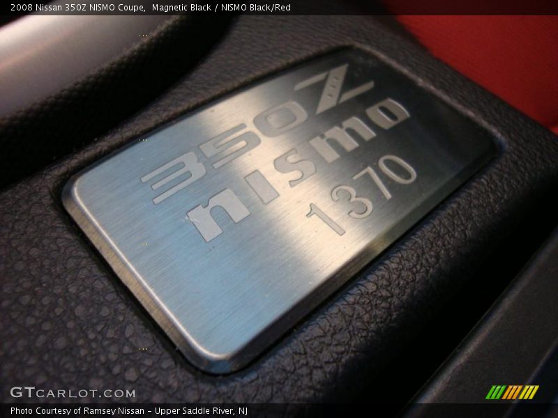 Magnetic Black / NISMO Black/Red 2008 Nissan 350Z NISMO Coupe