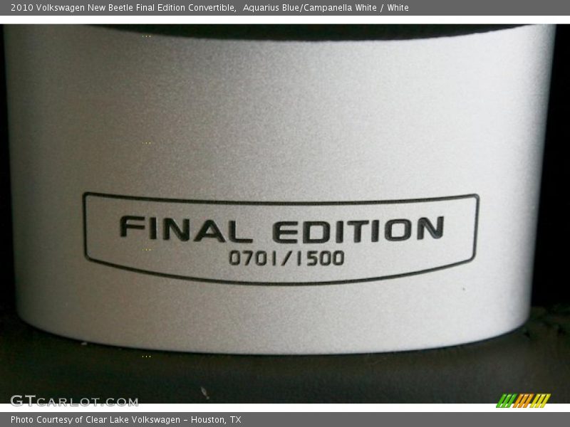 Aquarius Blue/Campanella White / White 2010 Volkswagen New Beetle Final Edition Convertible