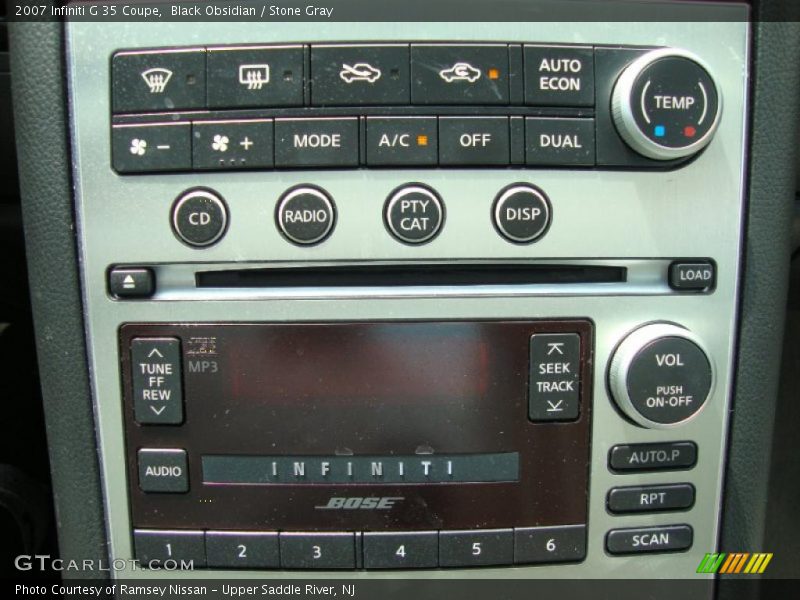 Controls of 2007 G 35 Coupe