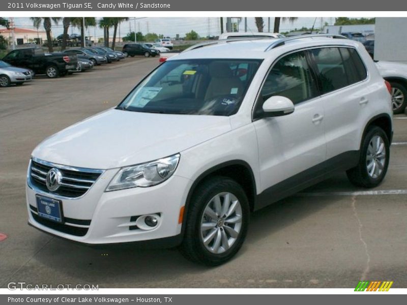 Candy White / Sandstone 2011 Volkswagen Tiguan SE