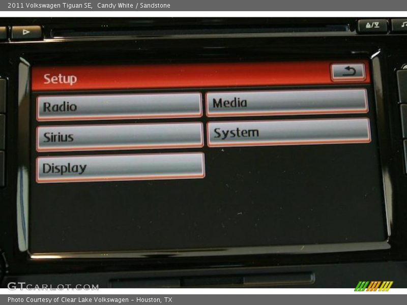 Candy White / Sandstone 2011 Volkswagen Tiguan SE