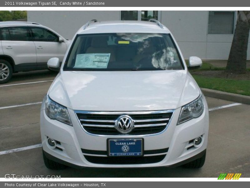 Candy White / Sandstone 2011 Volkswagen Tiguan SE