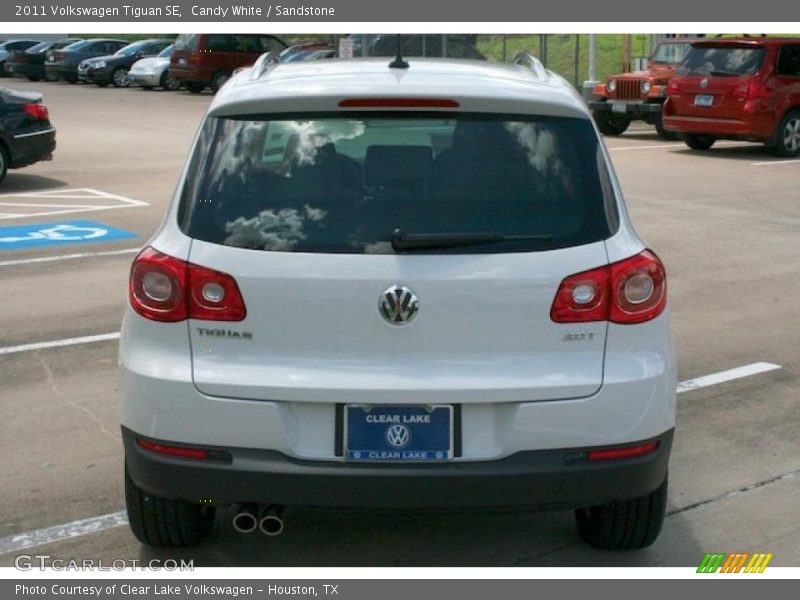 Candy White / Sandstone 2011 Volkswagen Tiguan SE