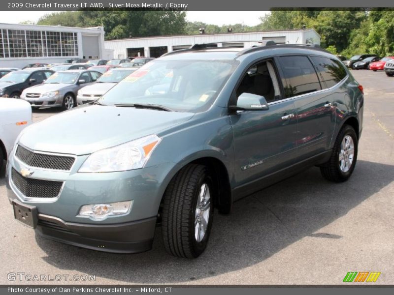 Silver Moss Metallic / Ebony 2009 Chevrolet Traverse LT AWD