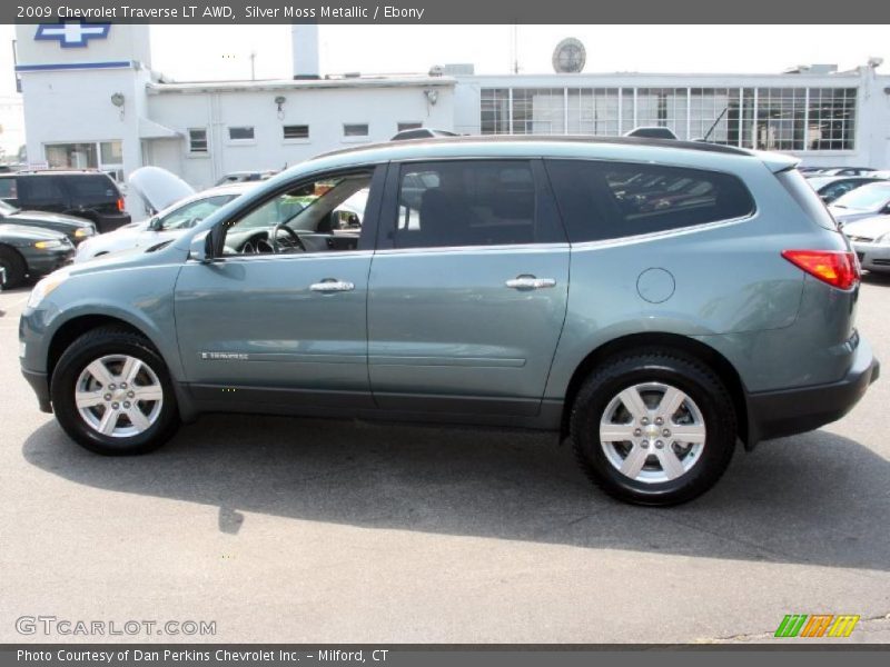 Silver Moss Metallic / Ebony 2009 Chevrolet Traverse LT AWD