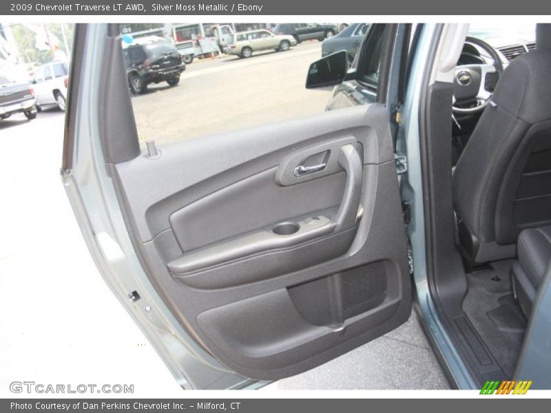 Silver Moss Metallic / Ebony 2009 Chevrolet Traverse LT AWD