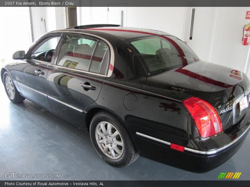 Ebony Black / Gray 2007 Kia Amanti