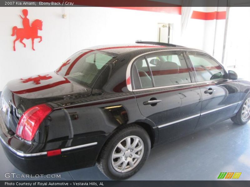 Ebony Black / Gray 2007 Kia Amanti