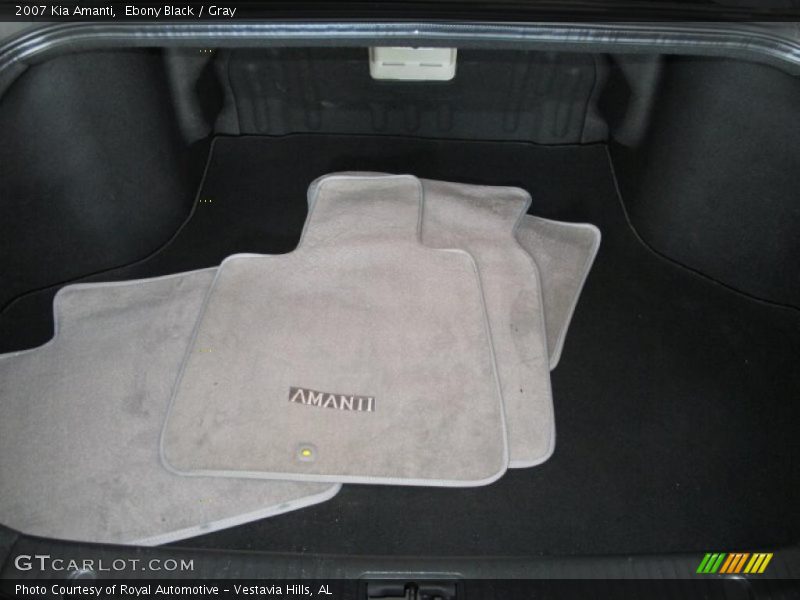 Ebony Black / Gray 2007 Kia Amanti