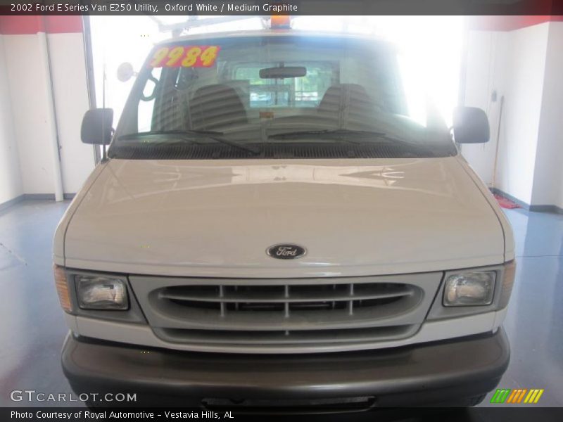 Oxford White / Medium Graphite 2002 Ford E Series Van E250 Utility