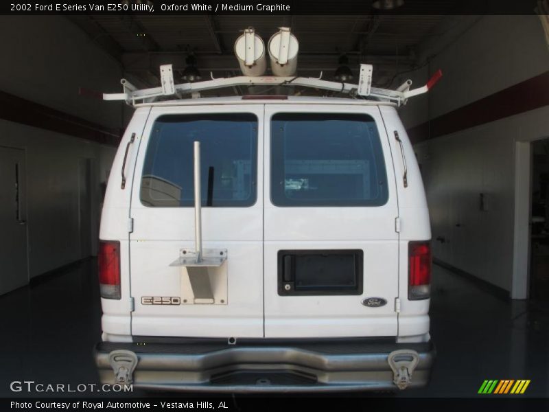 Oxford White / Medium Graphite 2002 Ford E Series Van E250 Utility