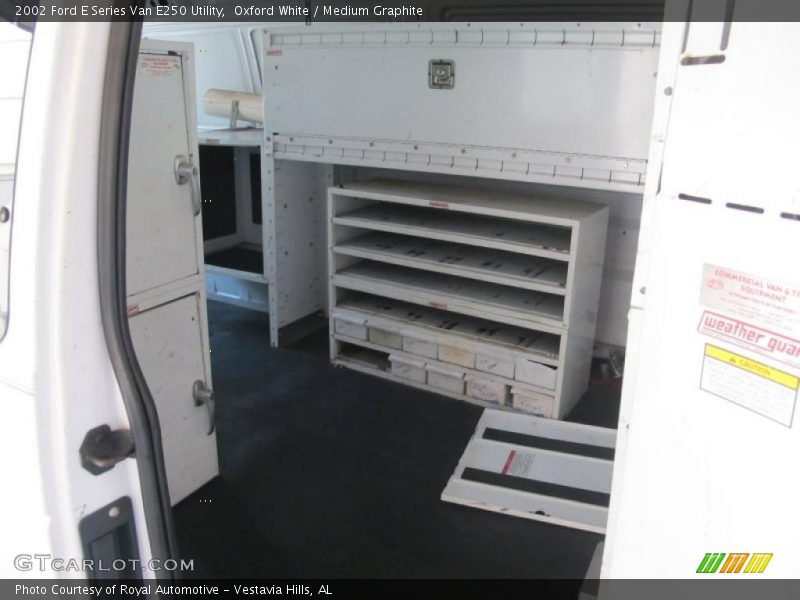 Oxford White / Medium Graphite 2002 Ford E Series Van E250 Utility