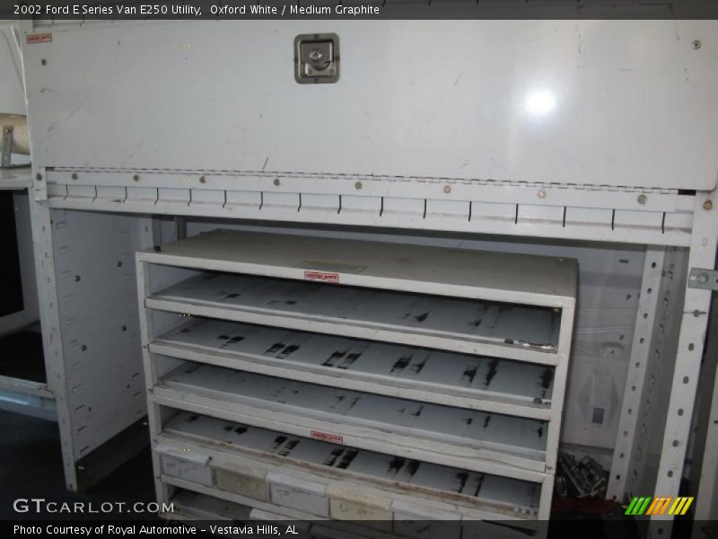 Oxford White / Medium Graphite 2002 Ford E Series Van E250 Utility