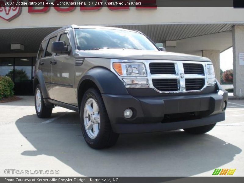 Light Khaki Metallic / Dark Khaki/Medium Khaki 2007 Dodge Nitro SXT 4x4