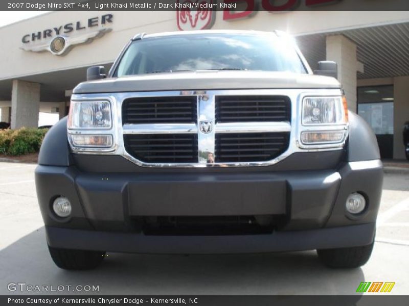 Light Khaki Metallic / Dark Khaki/Medium Khaki 2007 Dodge Nitro SXT 4x4