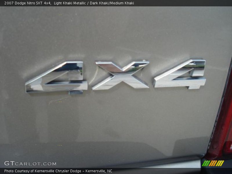 Light Khaki Metallic / Dark Khaki/Medium Khaki 2007 Dodge Nitro SXT 4x4