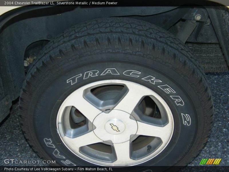 Silverstone Metallic / Medium Pewter 2004 Chevrolet TrailBlazer LS