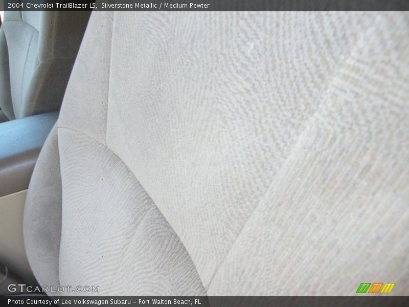 Silverstone Metallic / Medium Pewter 2004 Chevrolet TrailBlazer LS