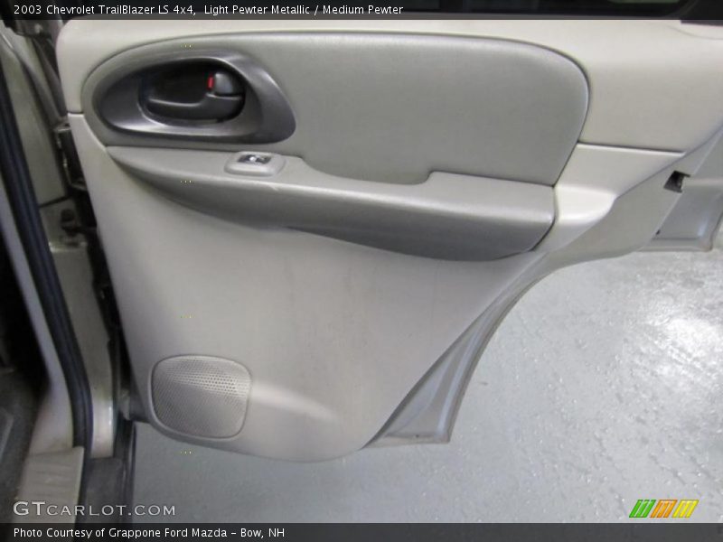 Light Pewter Metallic / Medium Pewter 2003 Chevrolet TrailBlazer LS 4x4