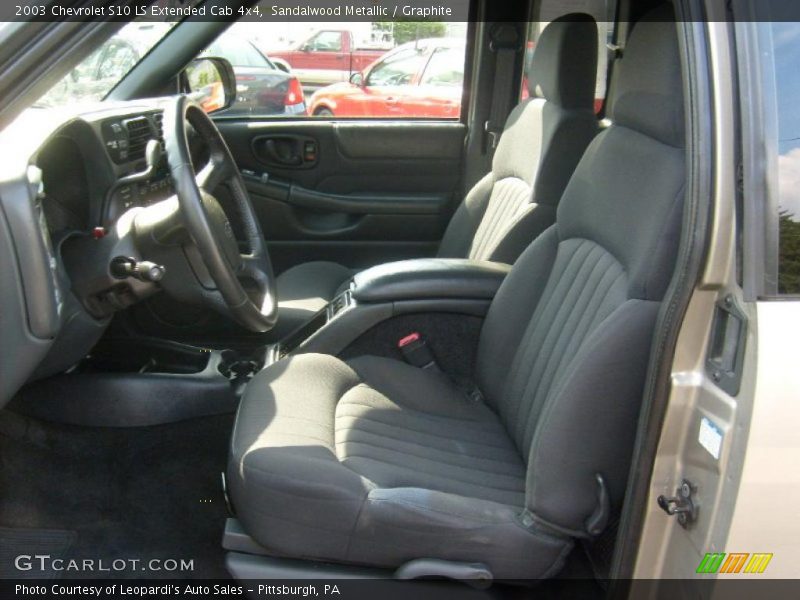 Sandalwood Metallic / Graphite 2003 Chevrolet S10 LS Extended Cab 4x4