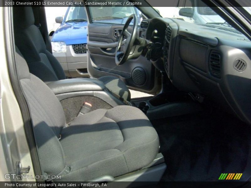 Sandalwood Metallic / Graphite 2003 Chevrolet S10 LS Extended Cab 4x4