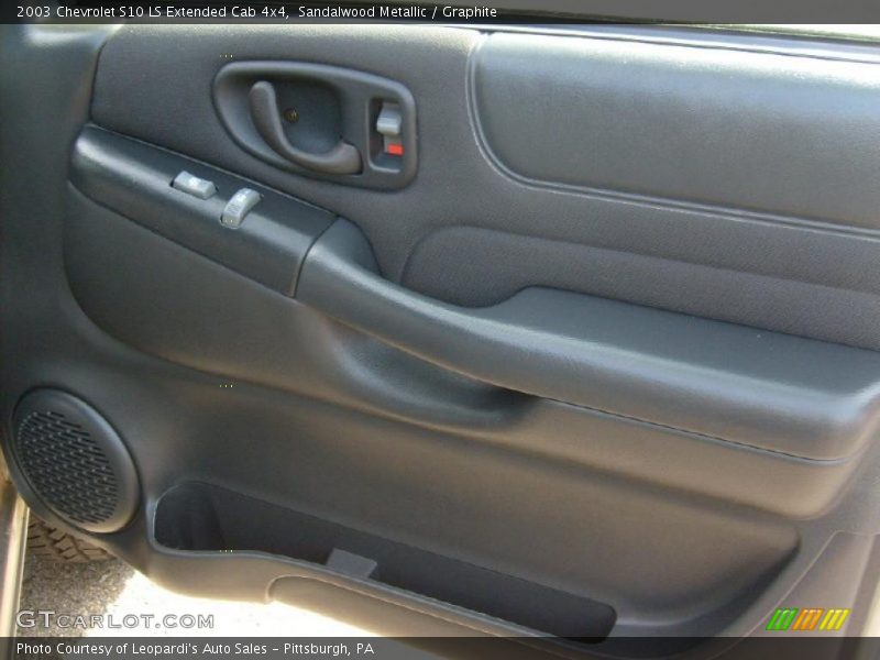Sandalwood Metallic / Graphite 2003 Chevrolet S10 LS Extended Cab 4x4