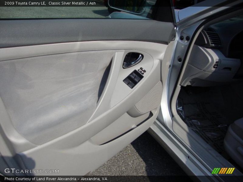 Classic Silver Metallic / Ash 2009 Toyota Camry LE