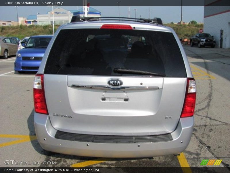 Silver / Gray 2006 Kia Sedona EX