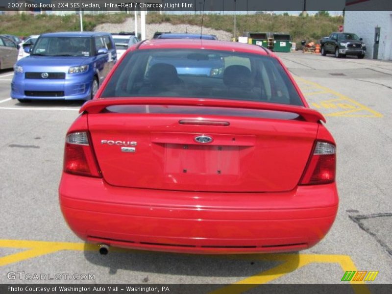 Infra-Red / Charcoal/Light Flint 2007 Ford Focus ZX4 SES Sedan
