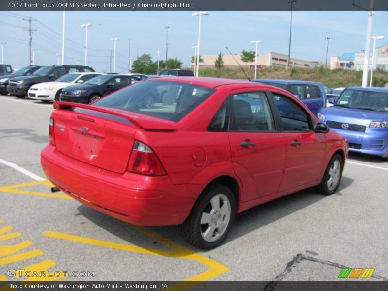 Infra-Red / Charcoal/Light Flint 2007 Ford Focus ZX4 SES Sedan